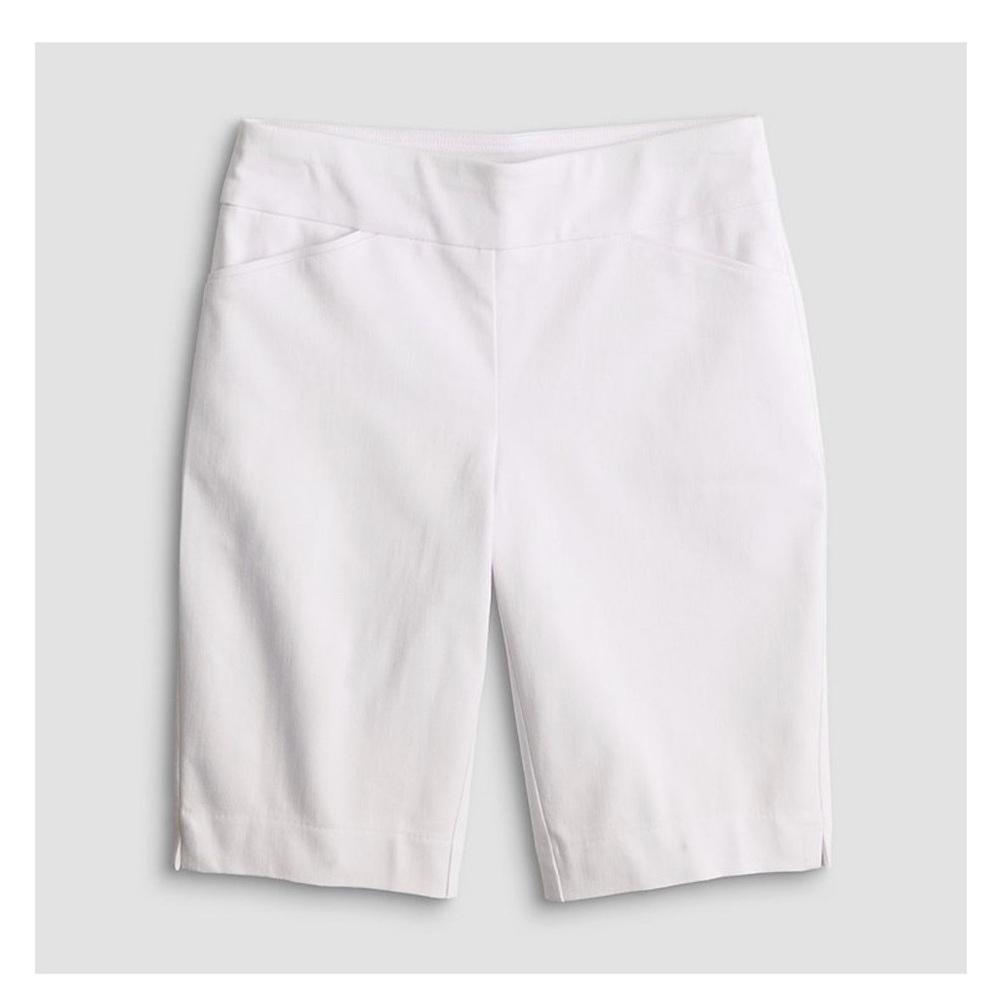 CRoft&Barrow Women's White Pull-On Knee-Length Shorts